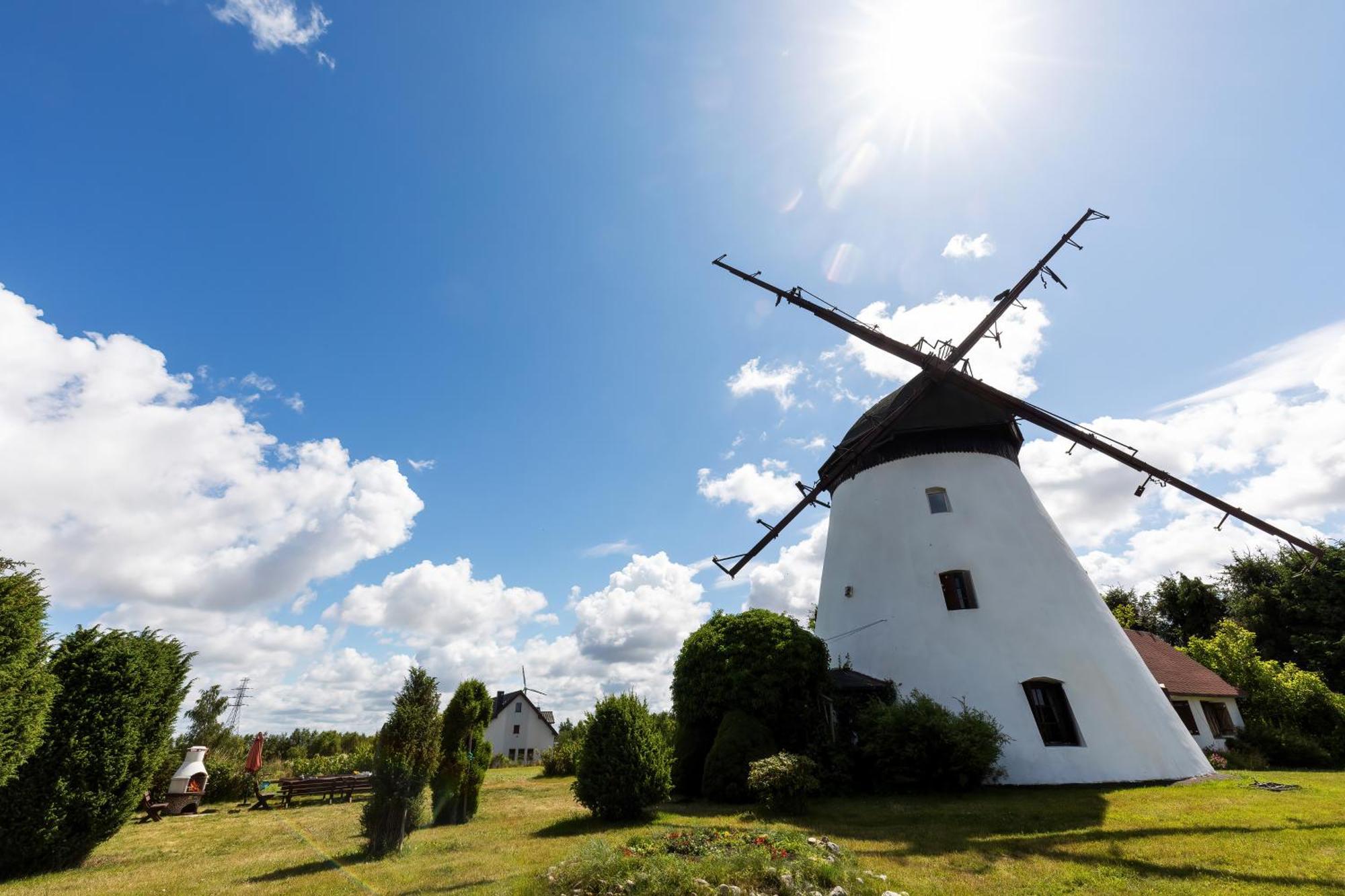 Windmill Vacation Home In Ledzin Near Baltic Sea Niechorze Rom bilde