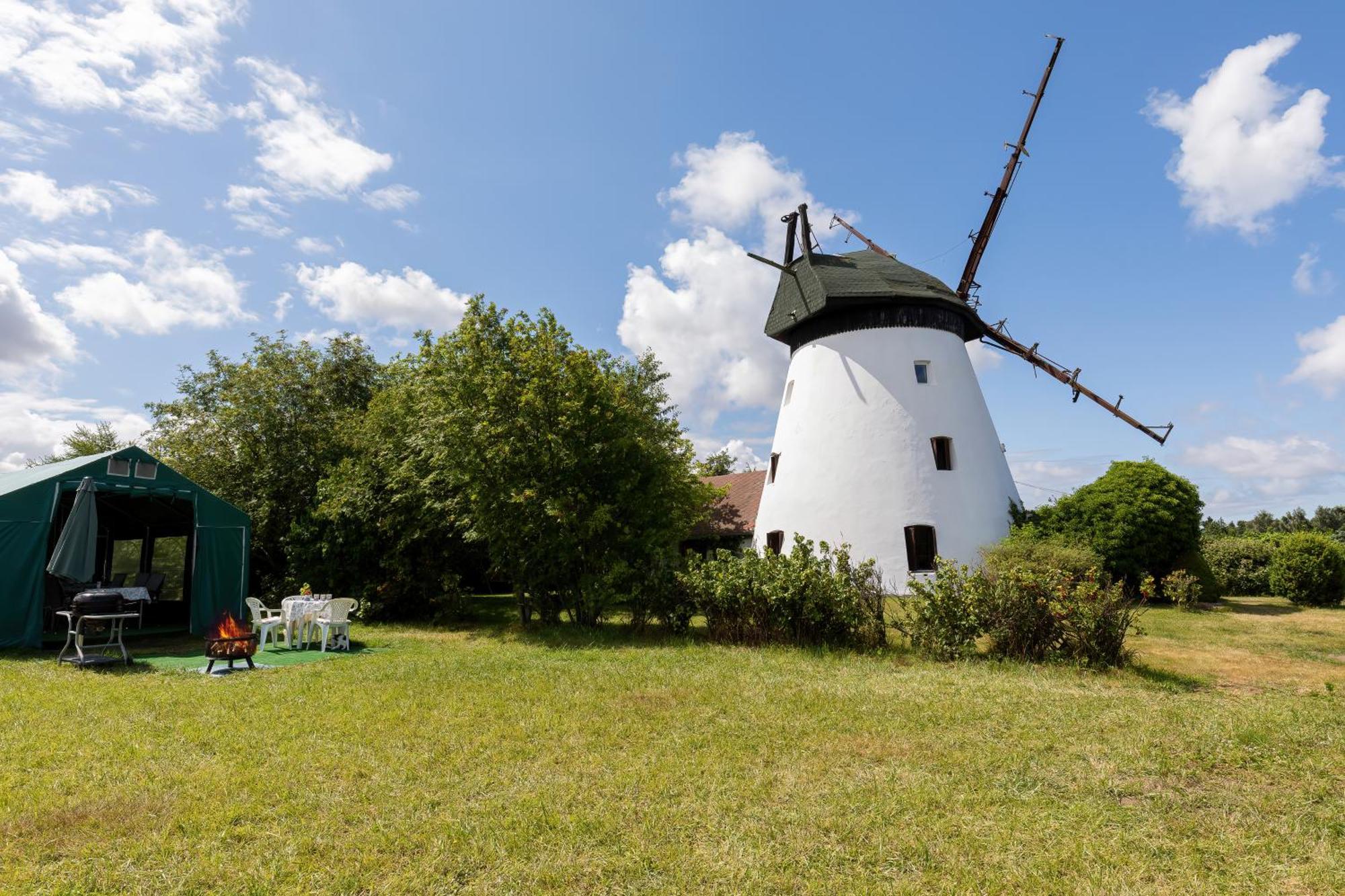 Windmill Vacation Home In Ledzin Near Baltic Sea Niechorze Rom bilde