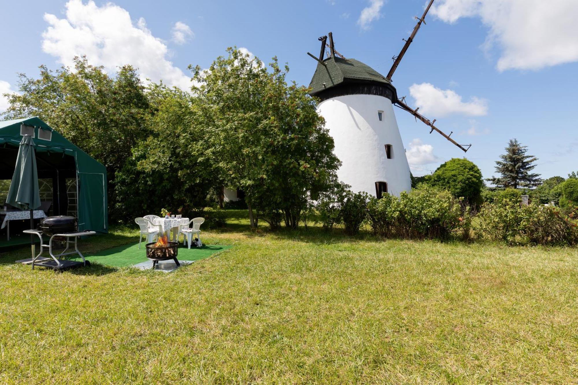 Windmill Vacation Home In Ledzin Near Baltic Sea Niechorze Rom bilde